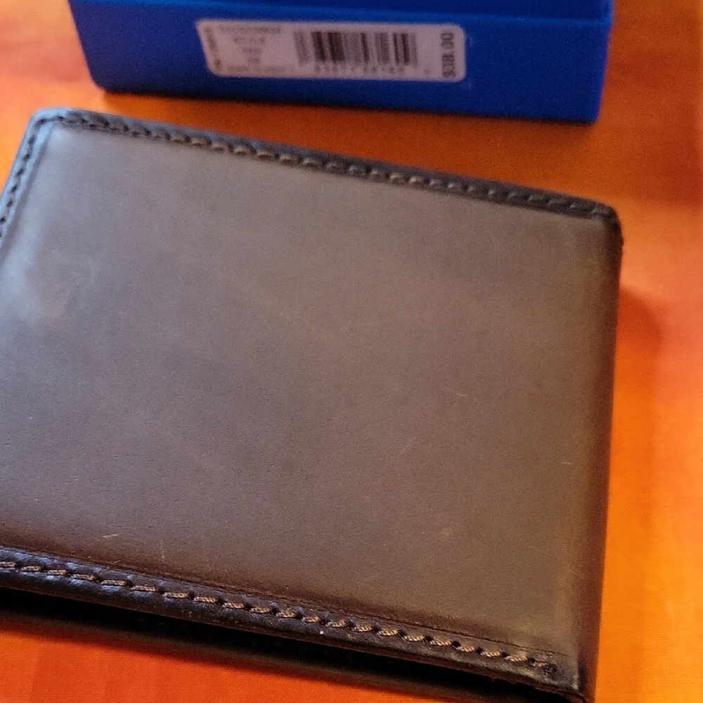 Columbia Leather Bifold Wallet New Brown